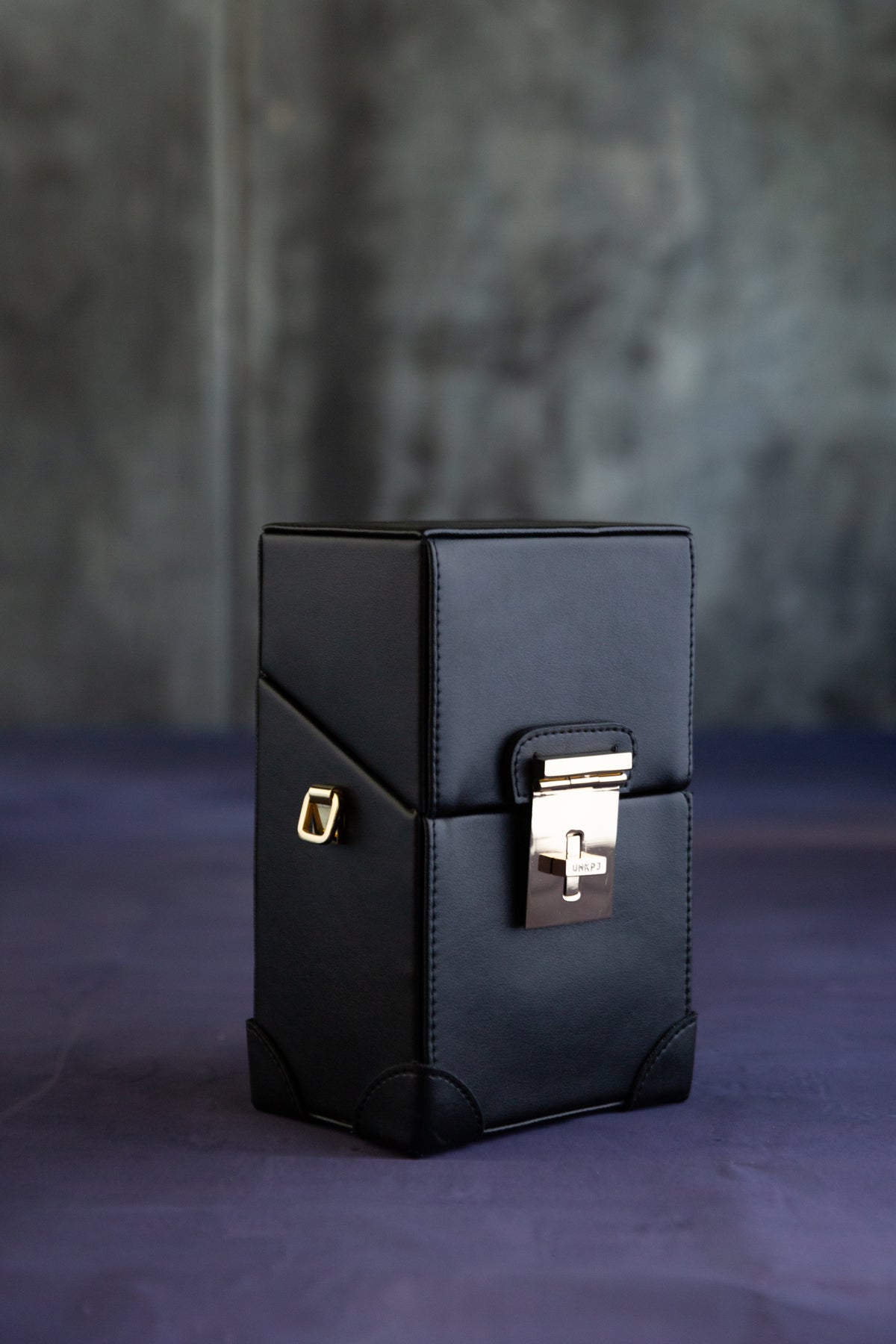 Black Nopal Square-Bag