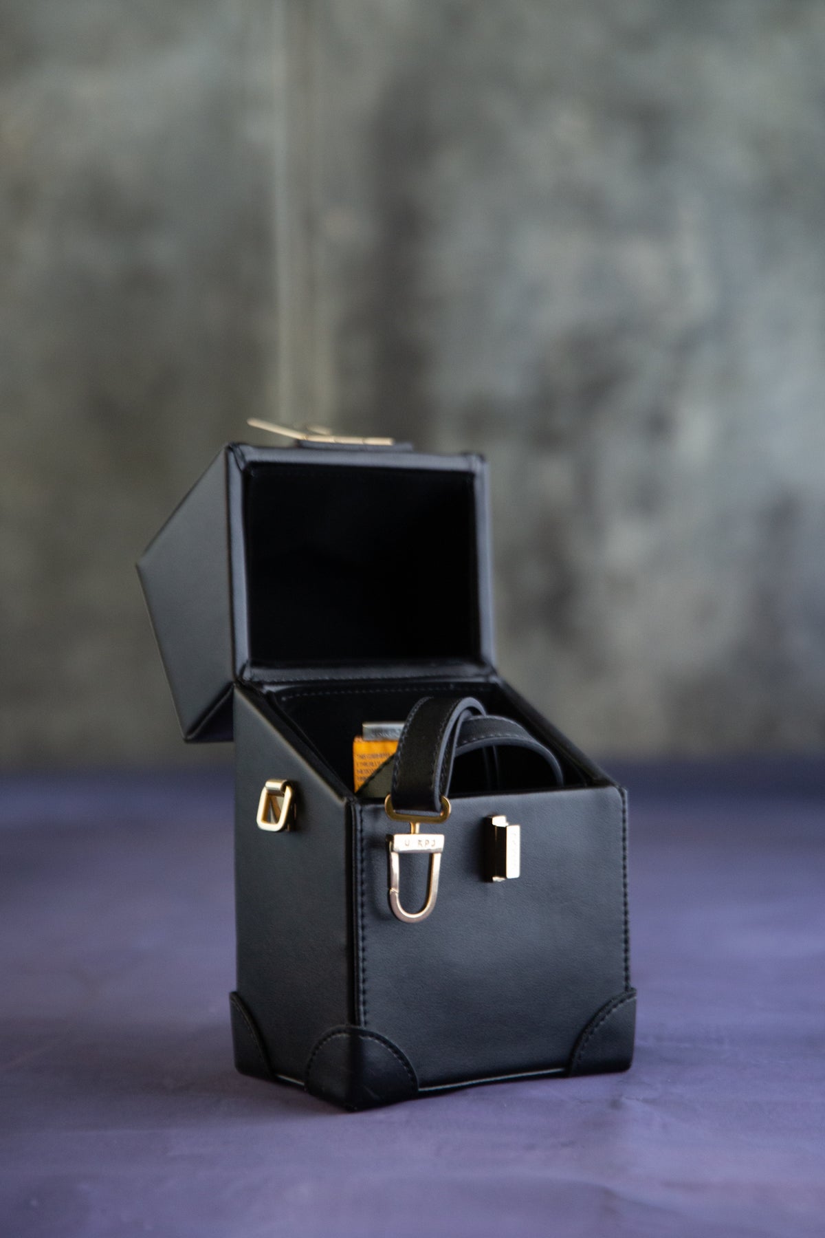 Bolso Cuadrado Nopal Negra